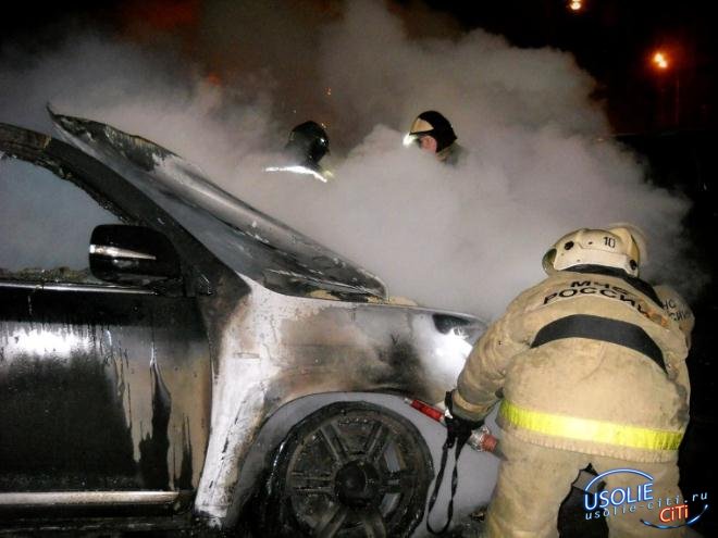 В Усолье сгорело два автомобиля