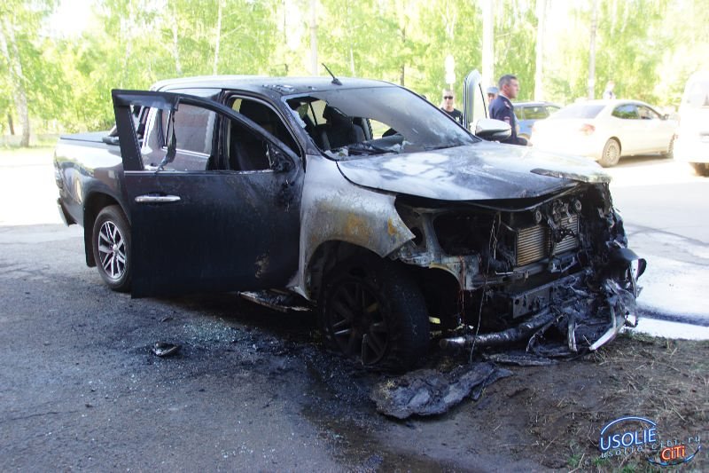 У директора усольской управляющей компании сожгли автомобиль