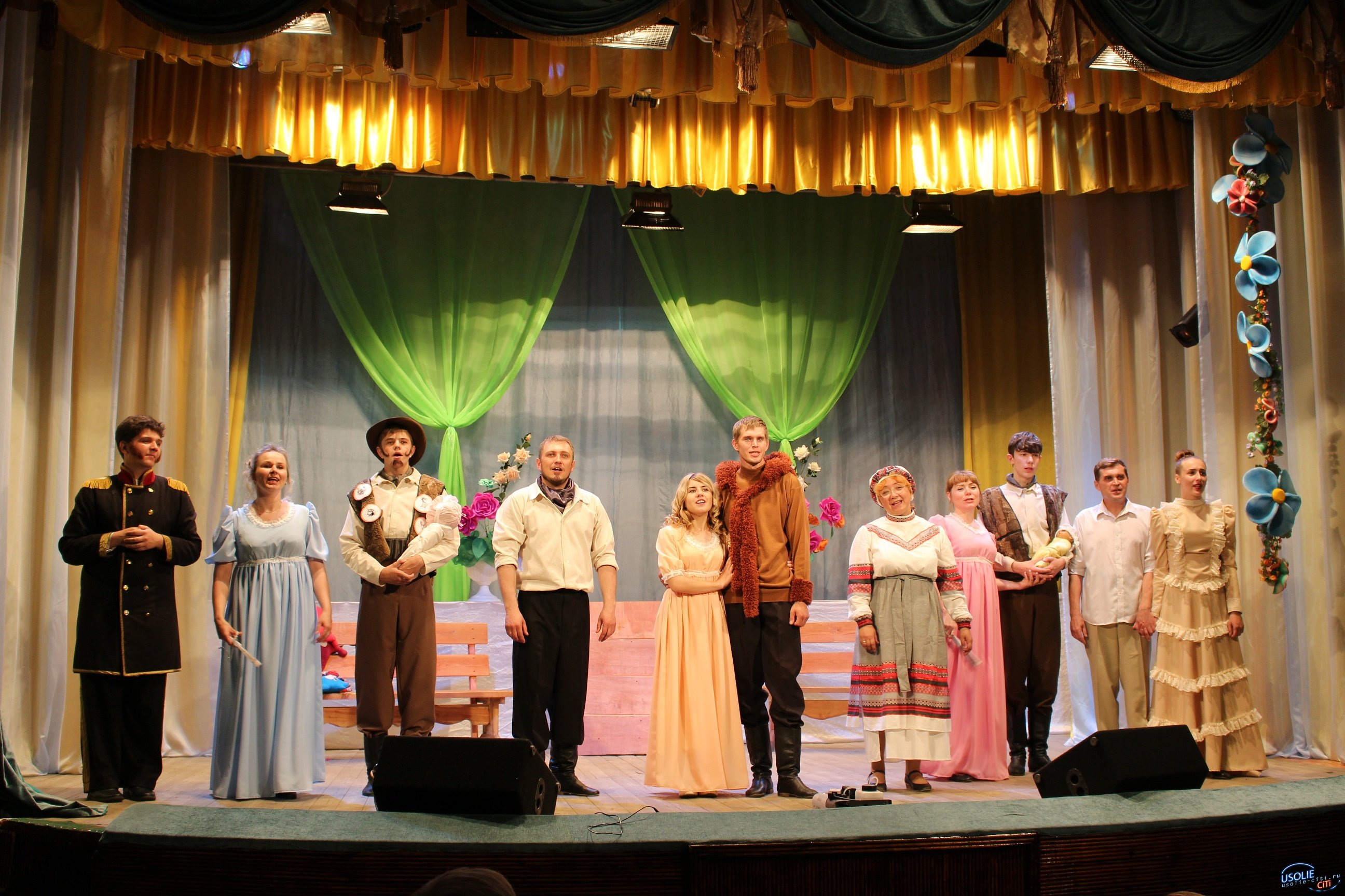 Театральная деревня в Мишелёвке собрала всю область