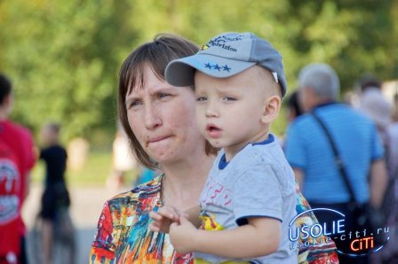 Как  в Усолье отметили День государственного флага