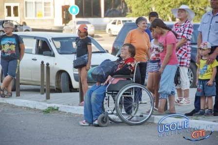 Как  в Усолье отметили День государственного флага