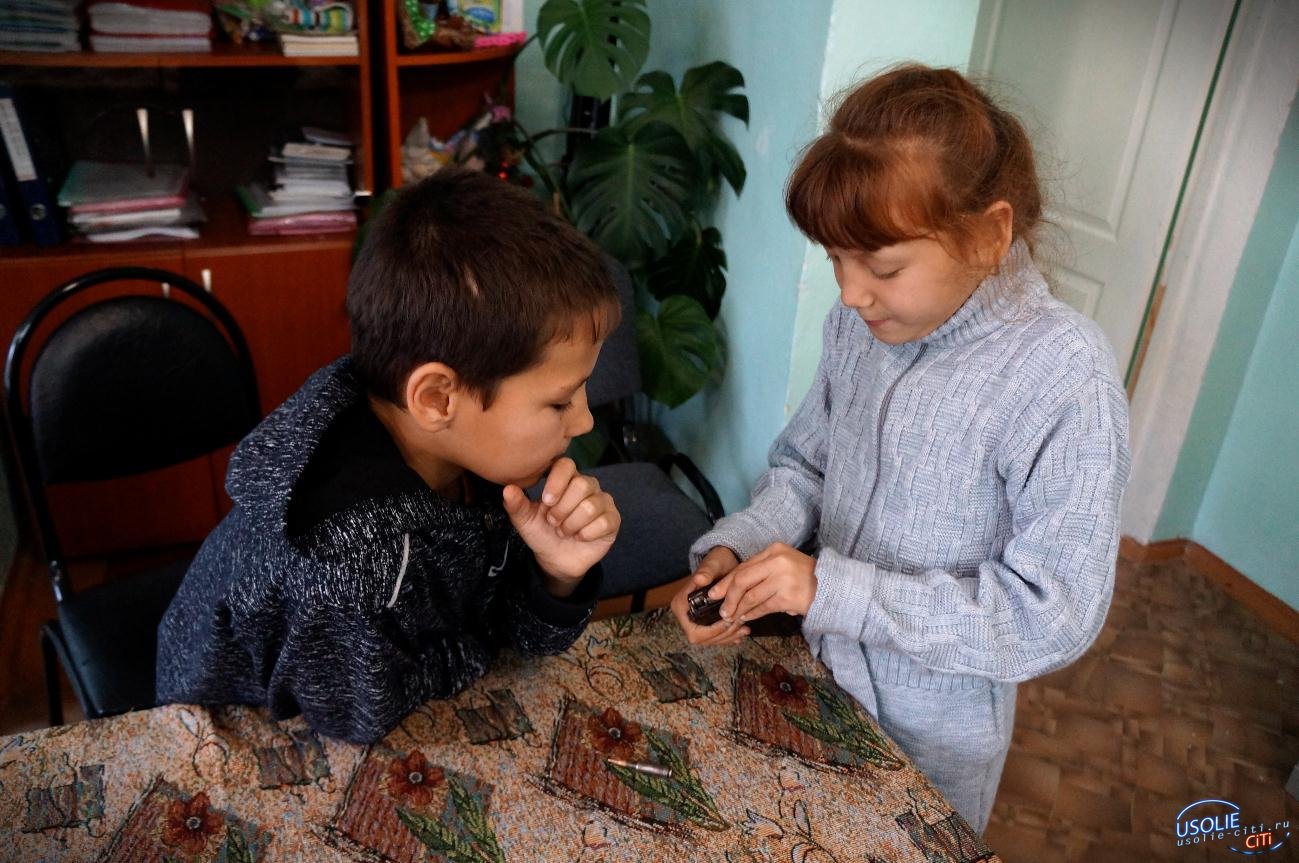 Усольские ветераны посетили Центр помощи детям, оставшимся без попечения родителей