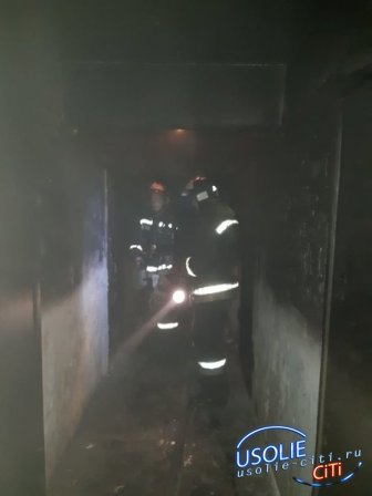 ЧП в усольском общежитие. 23 человека были заблокированы при пожаре