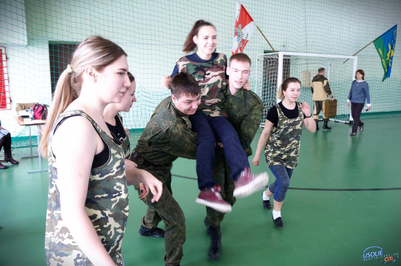 В Усолье прошла военно-спортивная эстафета памяти Потапова Василия