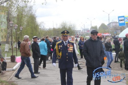 ВИДЕО. "Бессмертный полк": Усольчане праздничным парадом прошли по главной улице