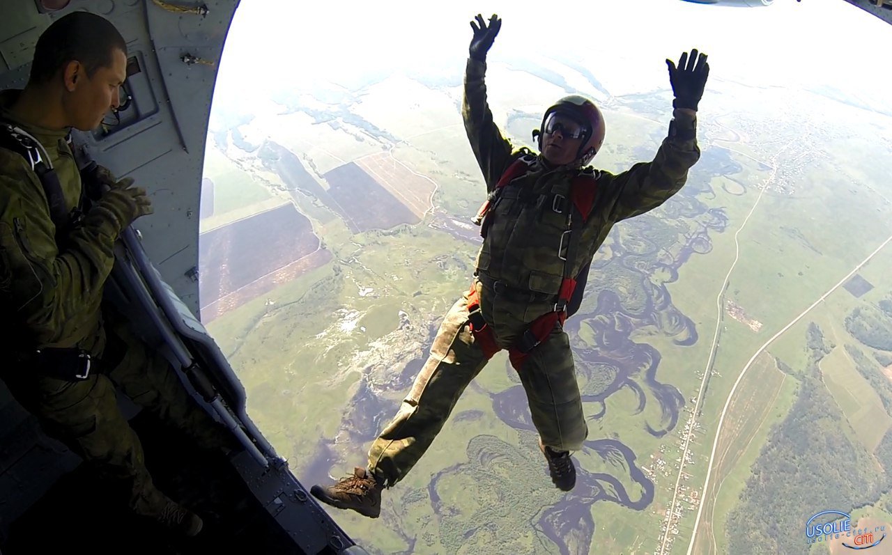 Усольские кадеты готовы к прыжкам с парашютом