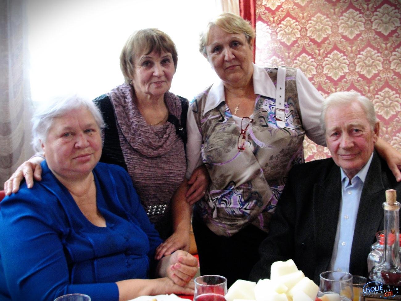 Ветераны Химпрома встретились в День пожилого человека