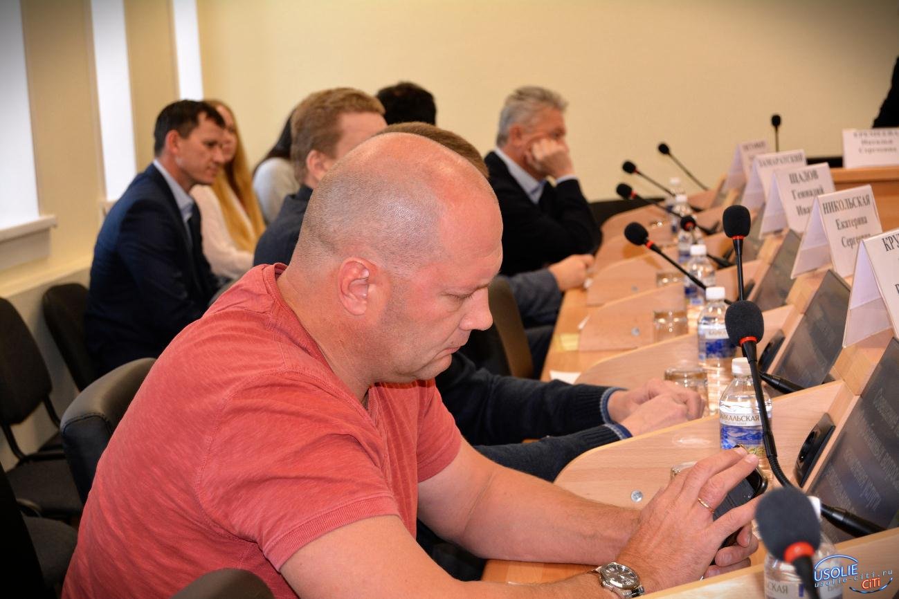 Усольчанин Михаил Ожиганов встретился со спикером парламента Иркутской области