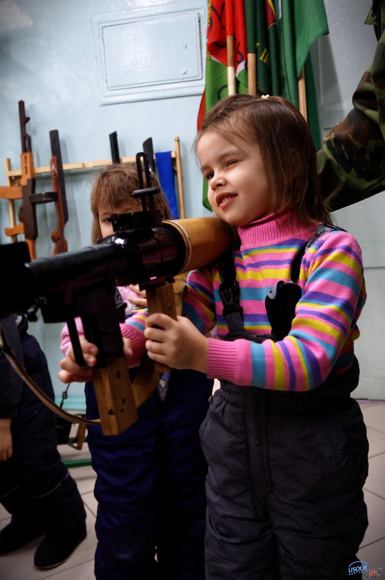 Воспитанники усольского детского сада посетили музей Пограничных войск
