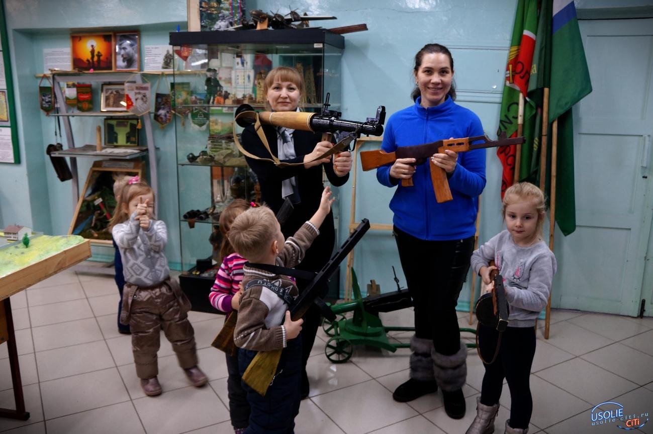 Усольские малыши в музее Пограничных войск