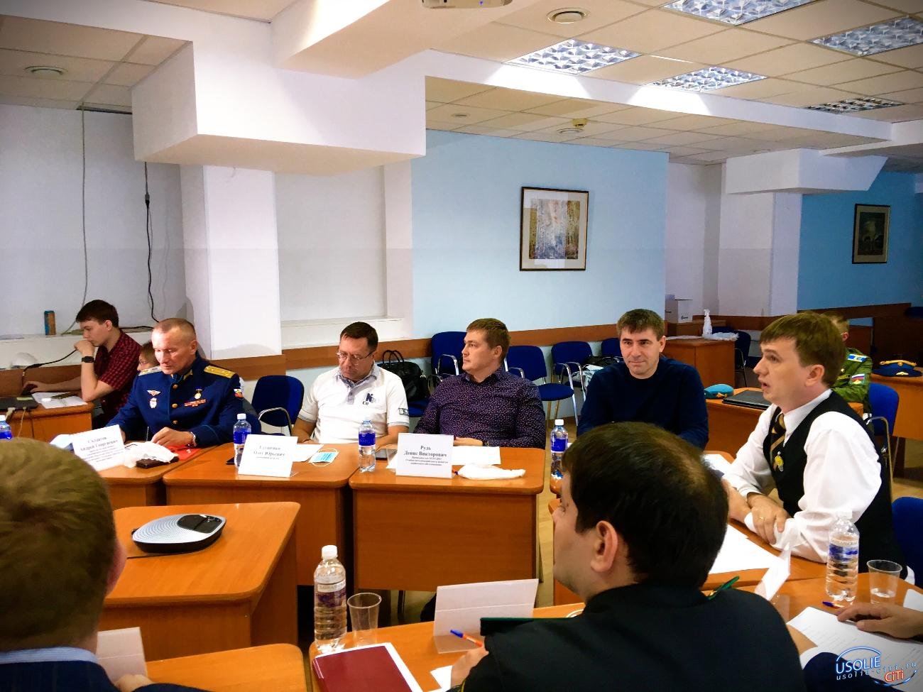 Отцы Усолья собрались за круглым столом в Иркутске
