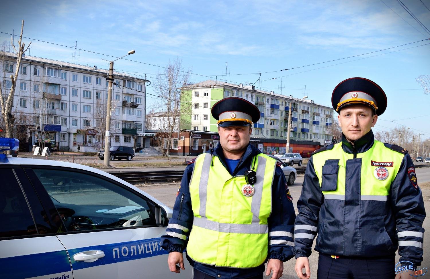 Полицейские  Усолья оперативно доставили в больницу потерявшего сознание мужчину