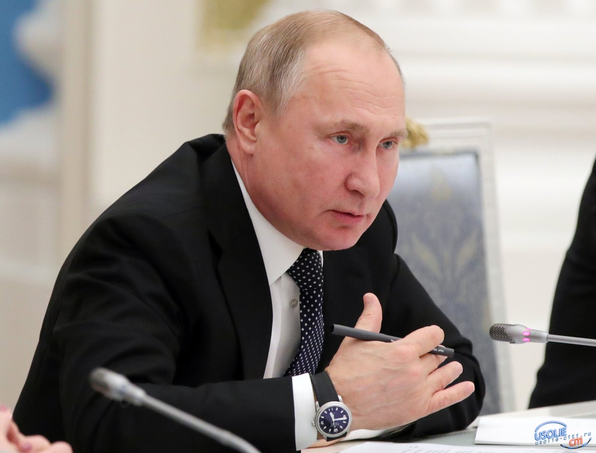 Путин пообещал усольчанам повысить пенсию