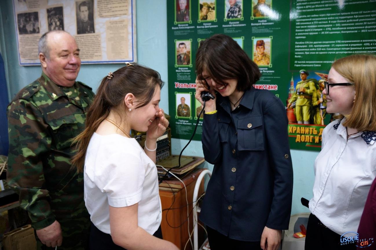 Молодёжь Усольского района наведалась в музей Пограничных войск