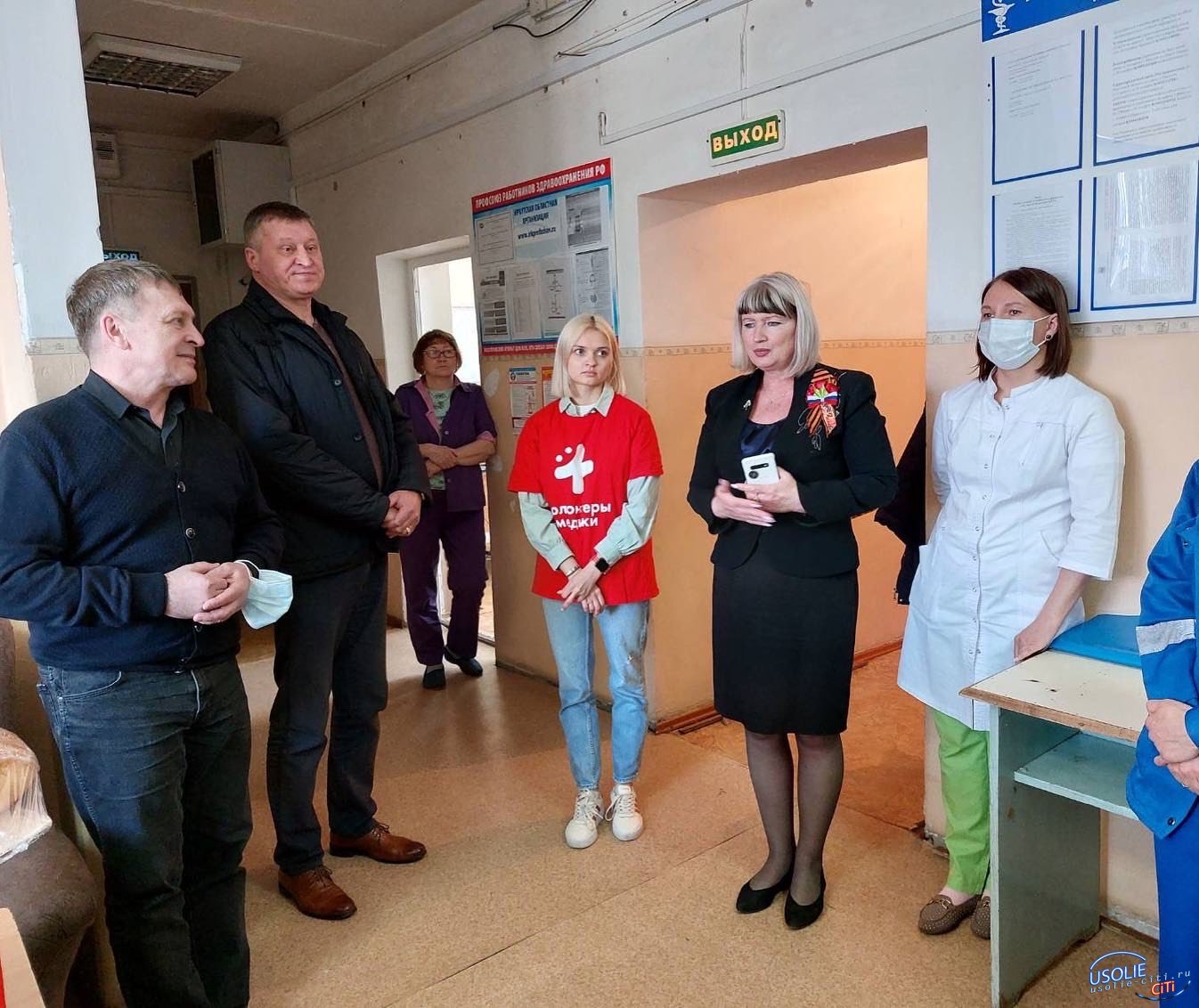 Людмила Панькова пришла на станцию скорой помощи в Усолье с пирогами