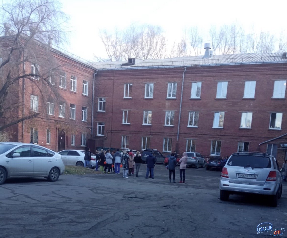 В Усолье эвакуировали людей из больницы