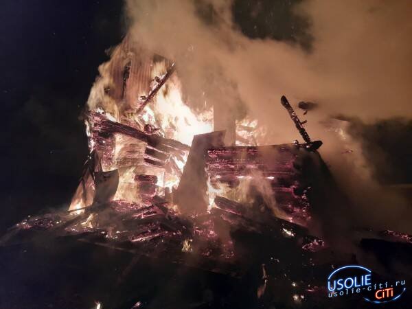 Пожары на усольской земле: горели дома, дачи, автомобиль