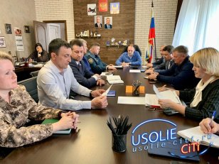 Роман Колесов провел заседание областной КЧС в Усольском районе