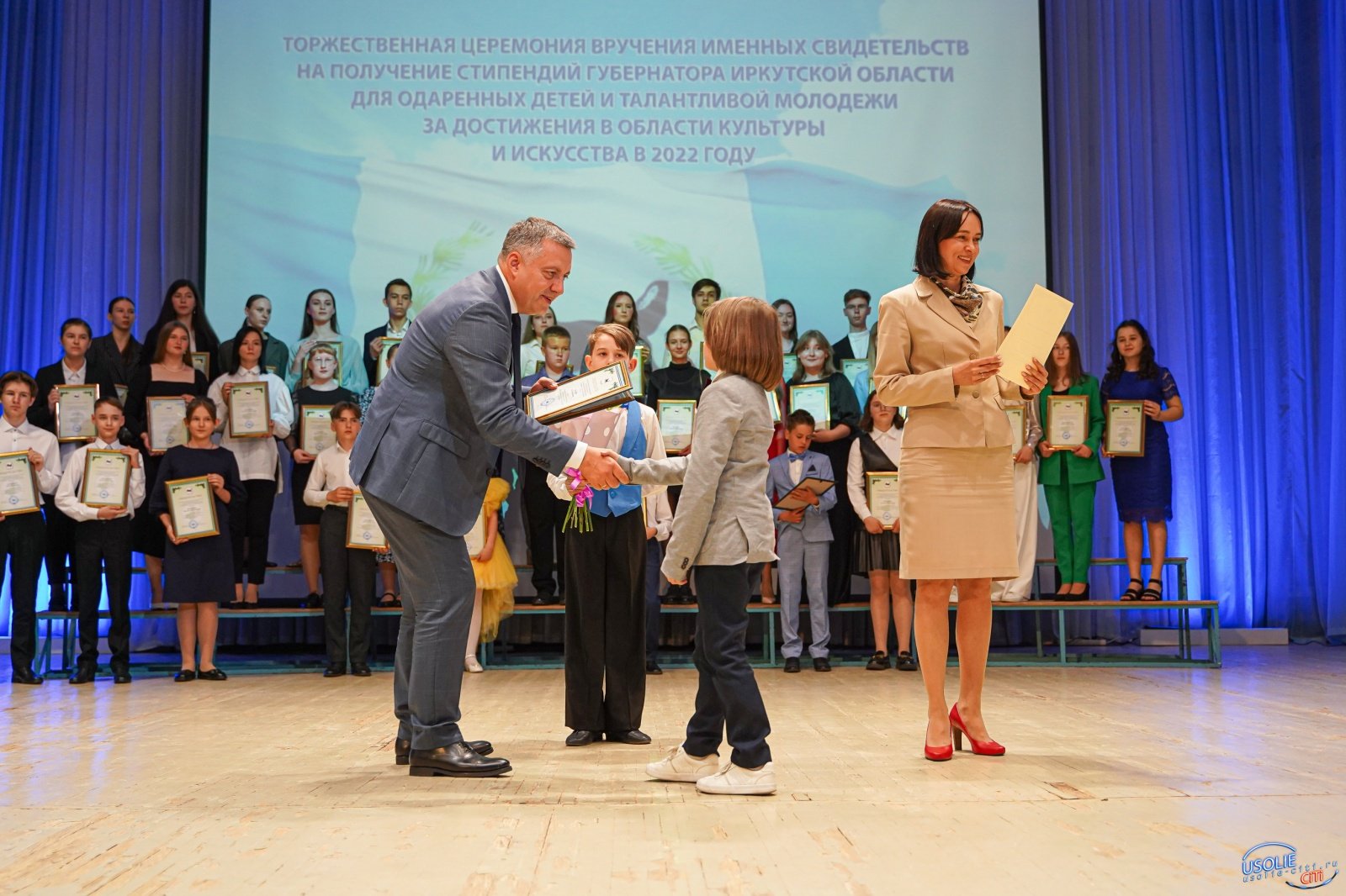 Юные жительницы Усольского района получат стипендию губернатора