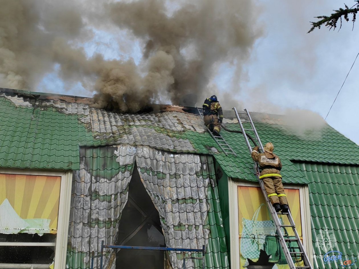 Очевидцы спасли во время пожара жительницу Усольского района