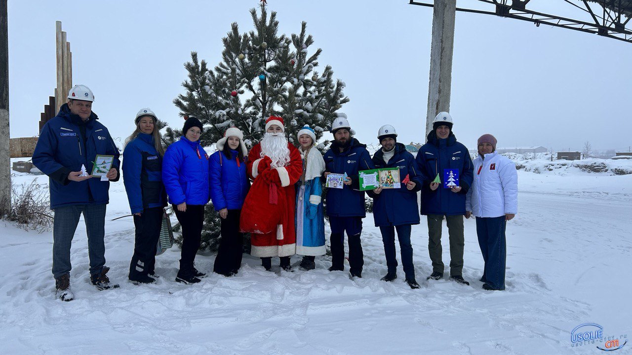 Первые Усолья-Сибирского создают новогоднее настроение!