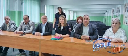 В Усолье-Сибирском общественники при МВД заслушали доклад о деятельности отдела полиции 