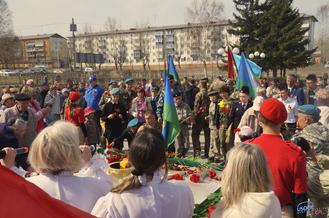 Политрук Семенов Виктор из Усолья-Сибирского был убит в бою в 1941 году