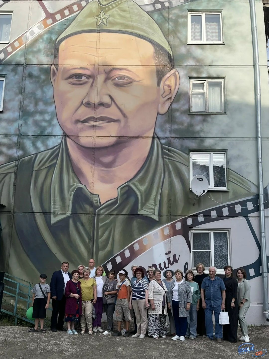 «Штрафбат» на стене: в Тайтурке увековечили память земляка-актёра Юрия Степанова