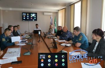 Мэр Усольского района Виталий Матюха провёл заседание антитеррористической комиссии
