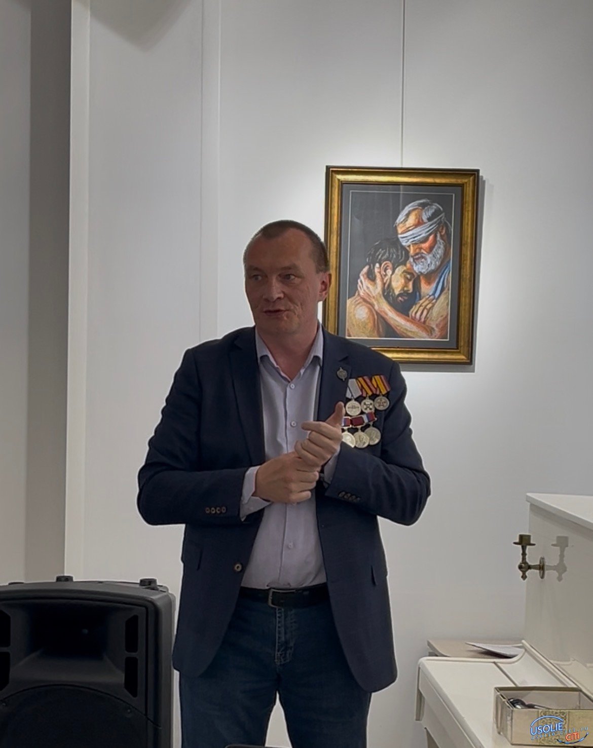 «Дорога к миру»: Участник СВО с позывным «Панда» представил уникальную выставку в Усолье-Сибирском