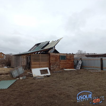 В Усольском районе горел жилой дом