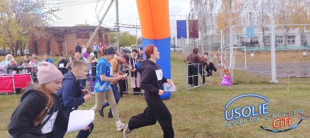 320 участников, контрольные пункты и электронные чипы: итоги осенних стартов по ориентированию в Усолье‑Сибирском