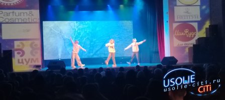 Там, где зажигаются звезды: фестиваль-конкурс собрал юных творцов Усолья-Сибирского
